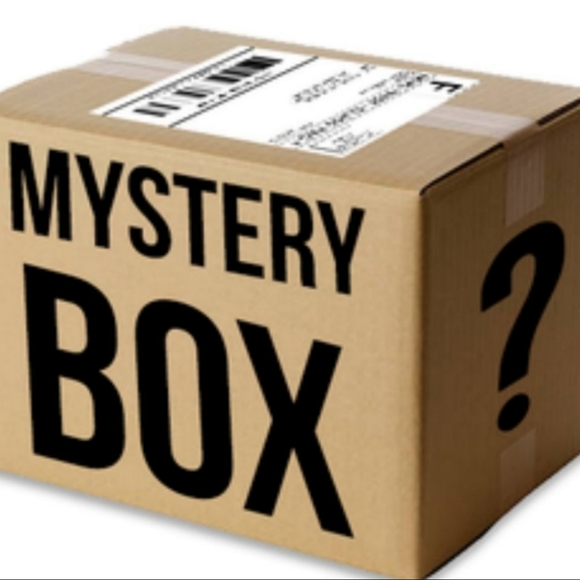 Tommy Hilfiger Other - Men's Mystery Inventory Box 5 pounds